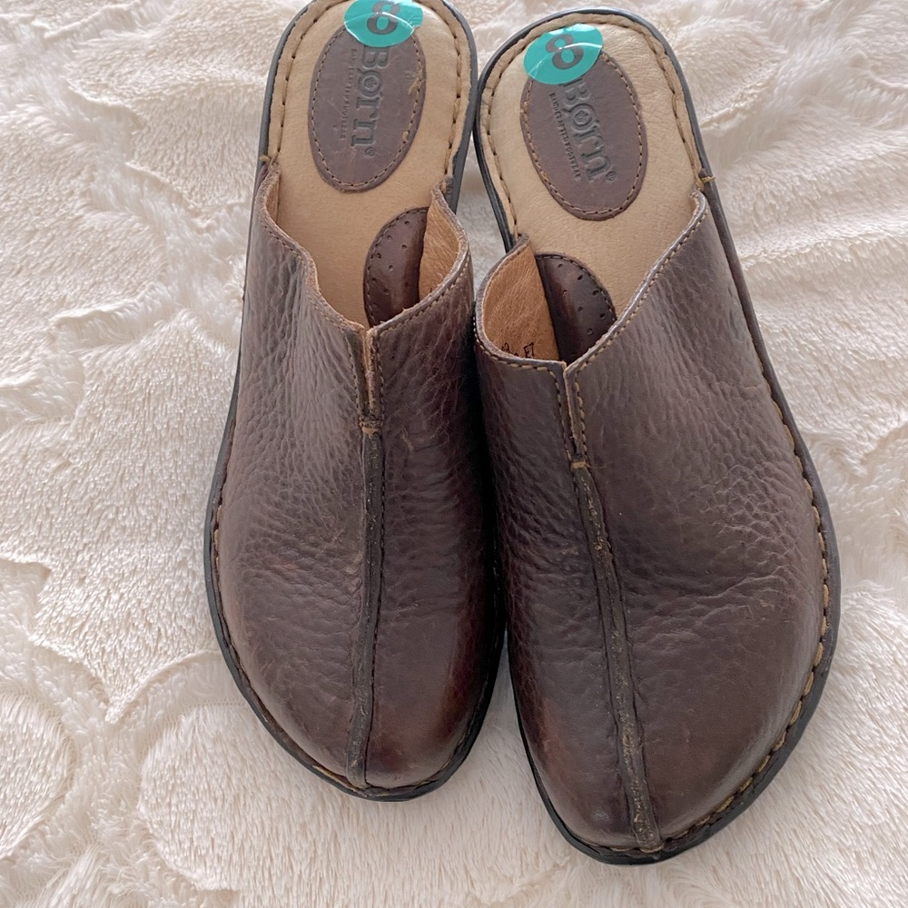 Brown clog size 8